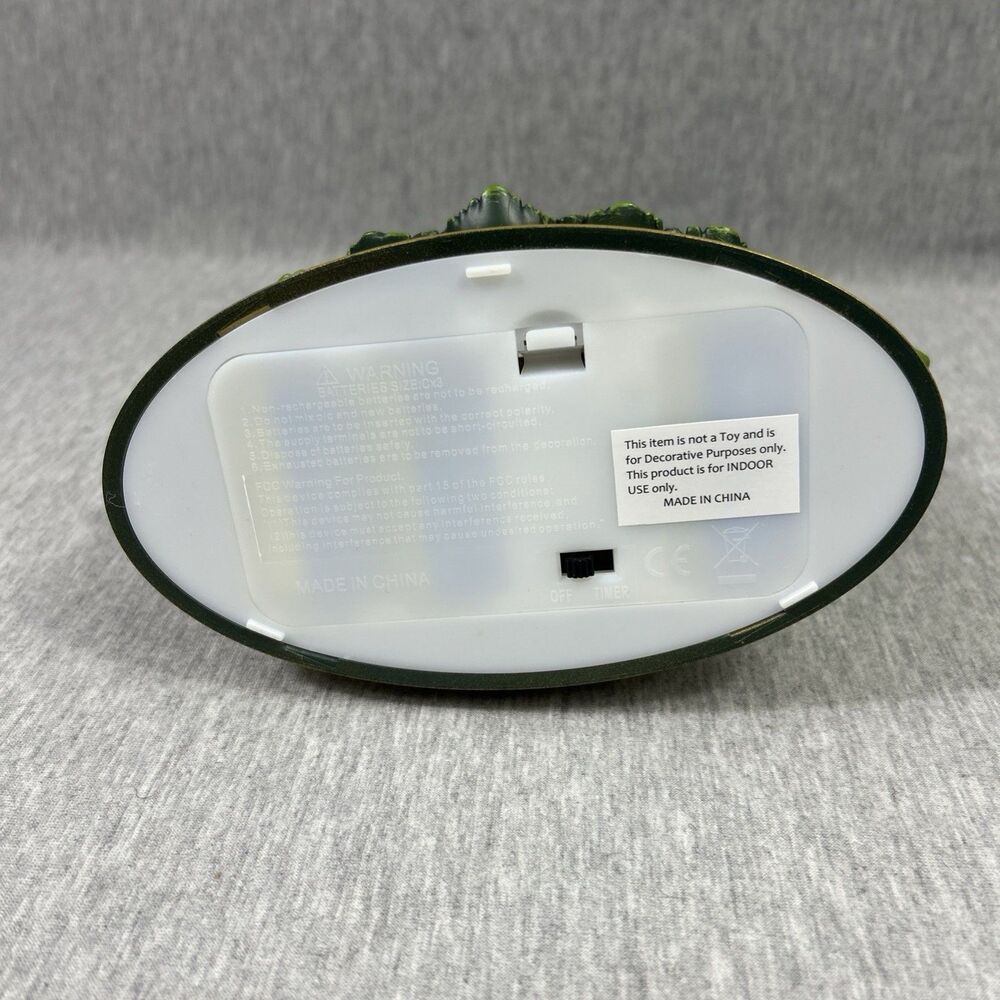 Holiday Traditions Illuminated Glitter Tree Santa Snow Globe Christmas-Works! - Picture 8 of 16